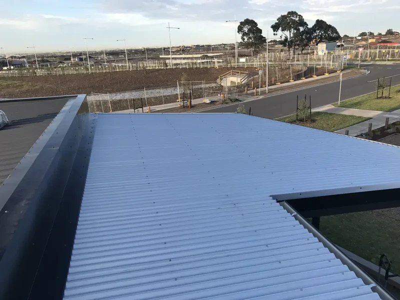 Metal corrugated roof installation