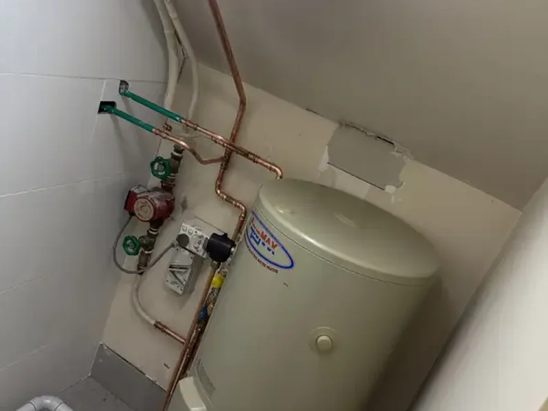 Storage hot water system installation